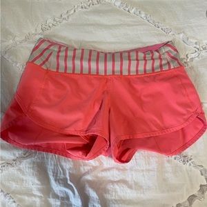 Size 4 lululemon speed up shorts